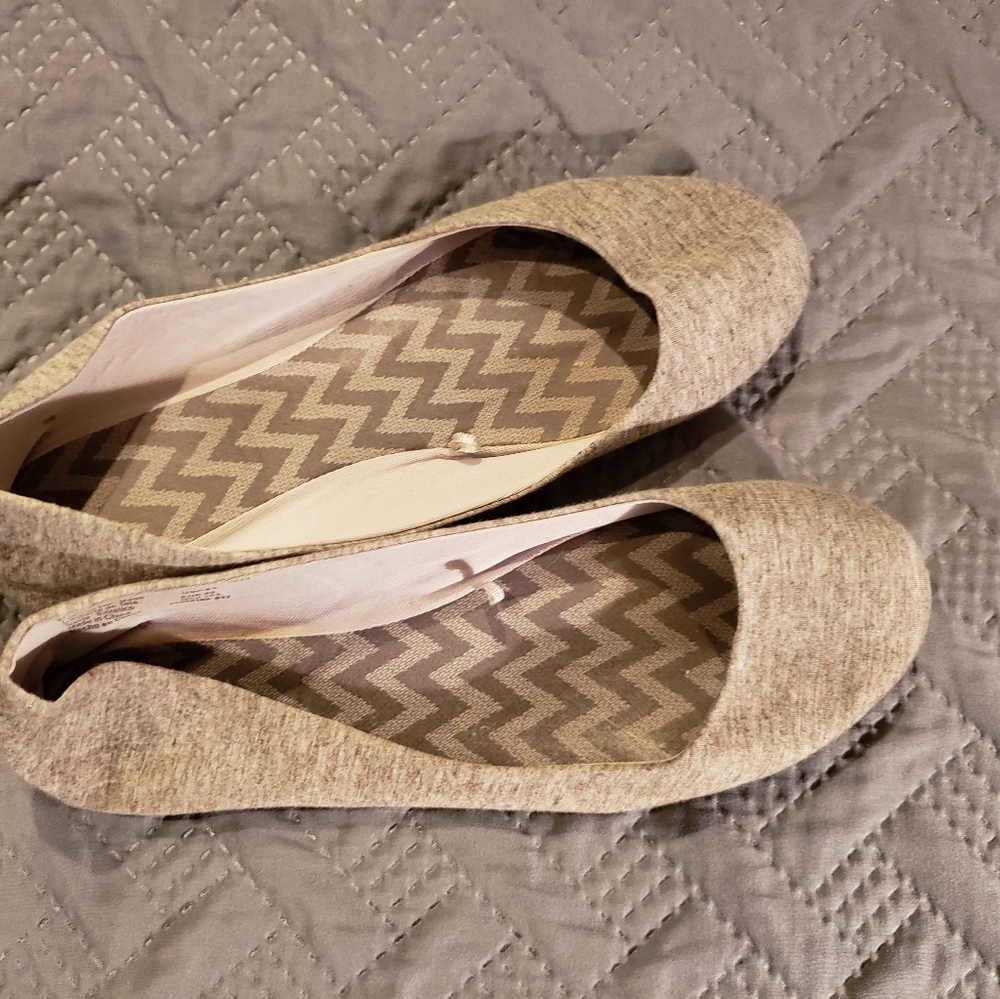 Gray Cloth Flats
